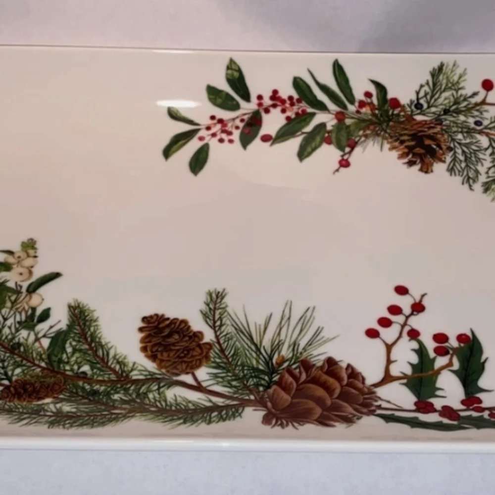 Williams Sonoma Holiday Platter with Pinecones and Greenery